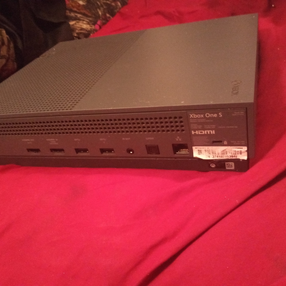 Xbox One - Picture 2 of 3